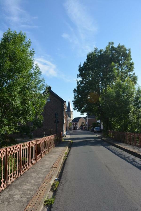 Vakantiewoning Bij De Jep 比尔曾 外观 照片